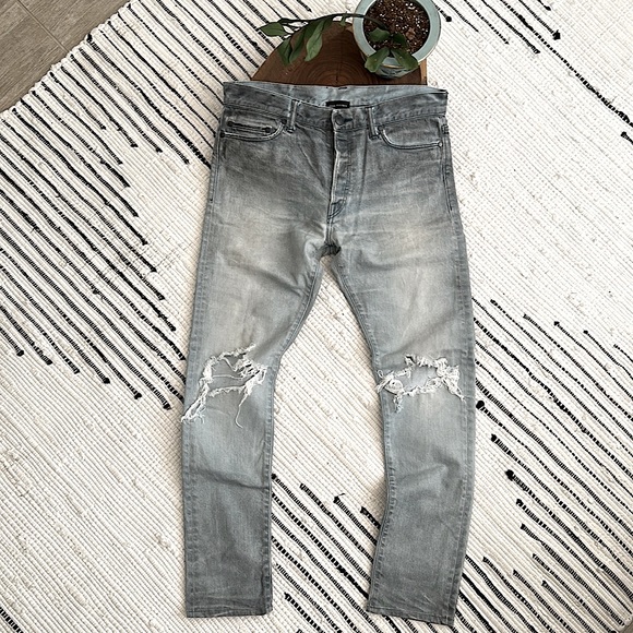 John Elliott - Picture 1 of 16